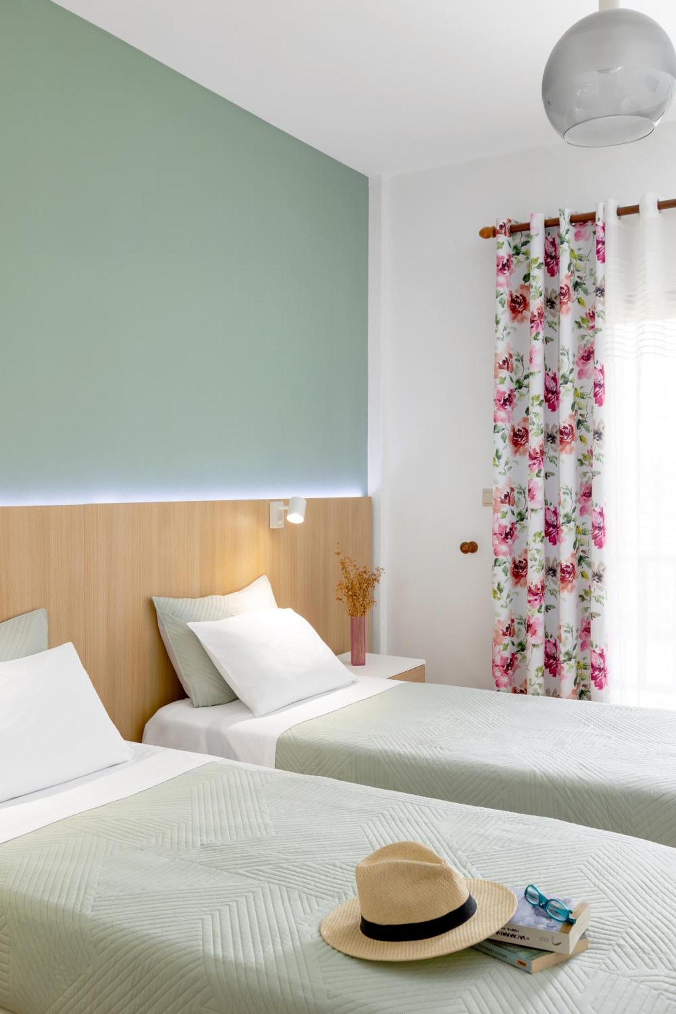 Athos Guest House Pansion Ouranoupoli Eksteriør billede