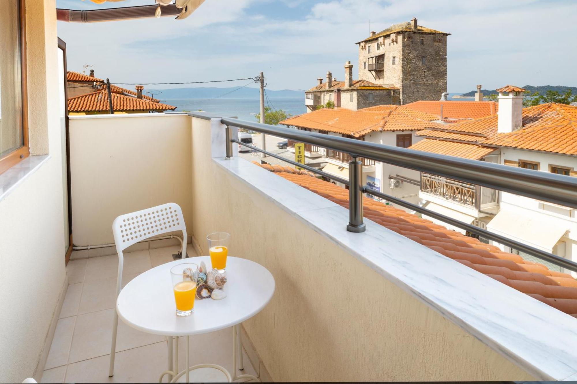 Athos Guest House Pansion Ouranoupoli Eksteriør billede